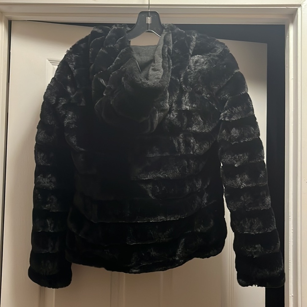 Soft Be Boundless Reversible Black Gray Faux Fur … - image 7